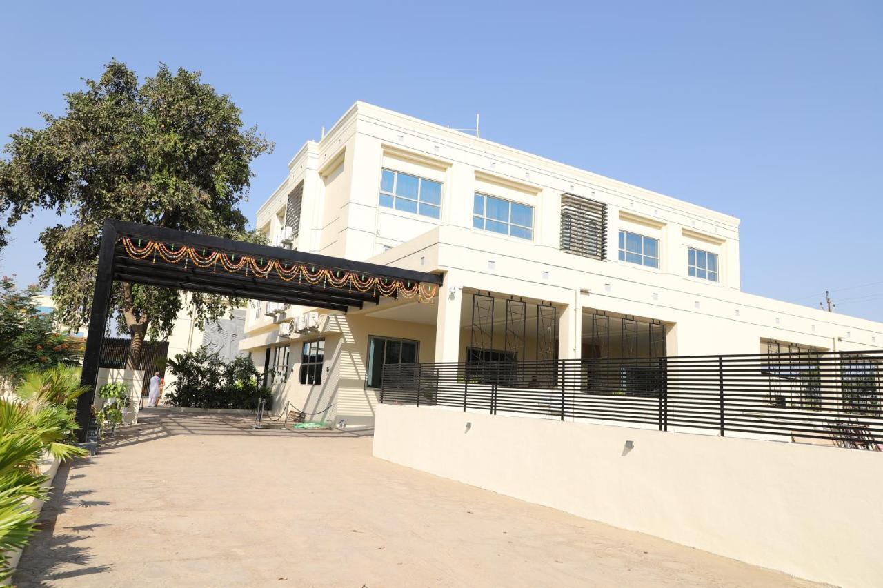 The Orange Flag, Phulambri Hotel Ganori Exterior foto