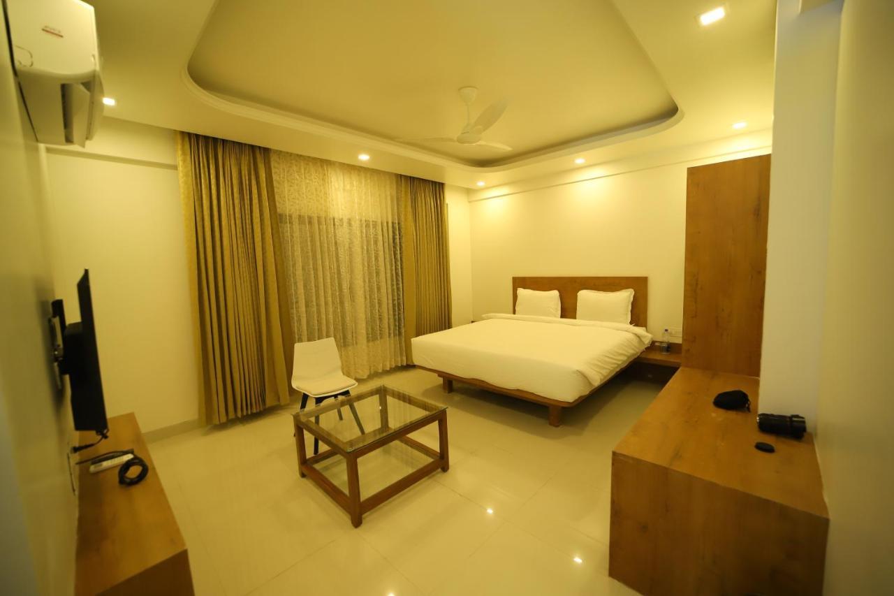 The Orange Flag, Phulambri Hotel Ganori Exterior foto